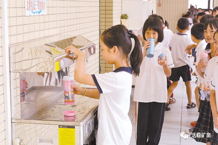 校园直饮水纯净化，可能带来学生新的健康风险……