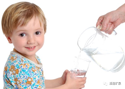 你每天给孩子喝什么水，决定着孩子将来智商的高低！【每天一个冷知识系列（18）】